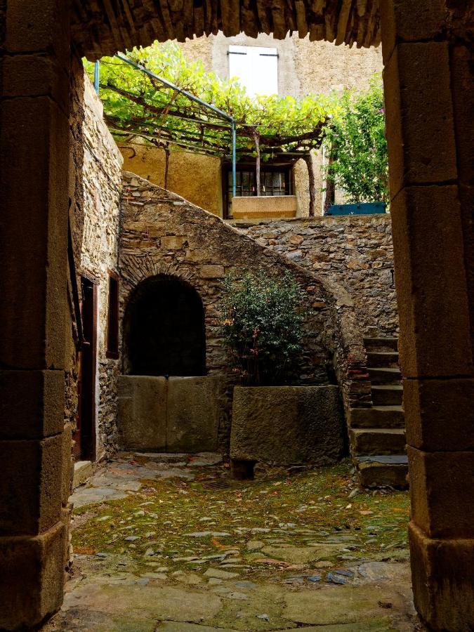 La Maison Du Voyageur Les Ilhes Dış mekan fotoğraf